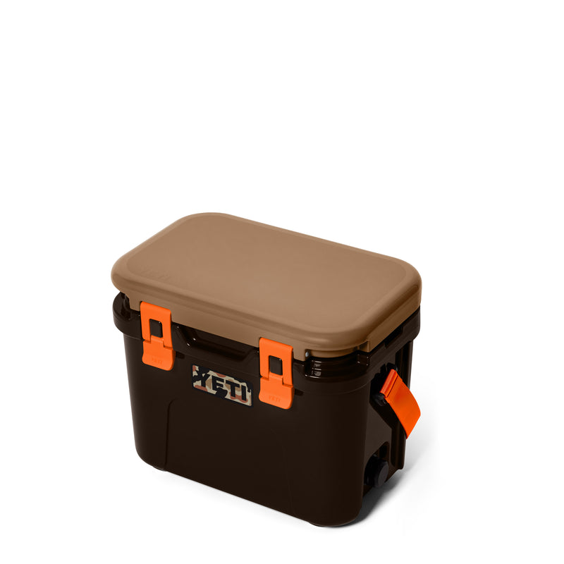YETI Roadie® 15 Cool Box Tan Wetlands Camo