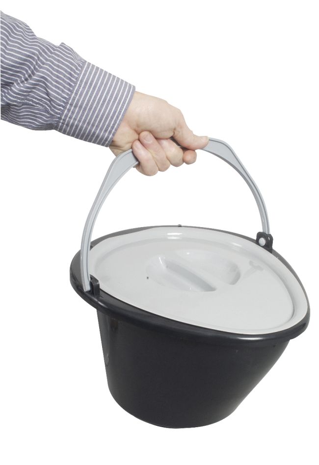 Easy to empty bucket