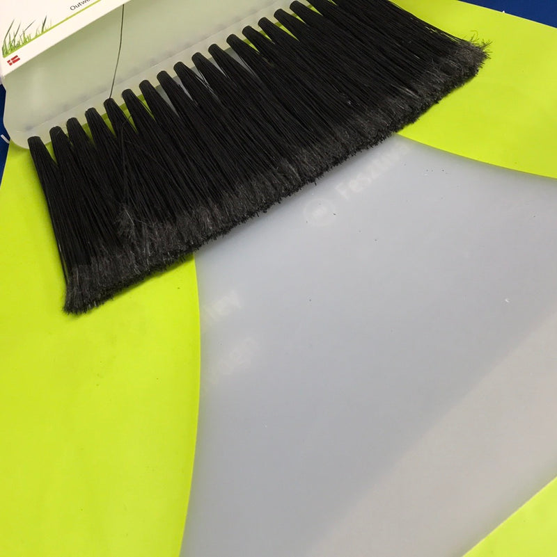 Outwell Broom and Dustpan Set Black